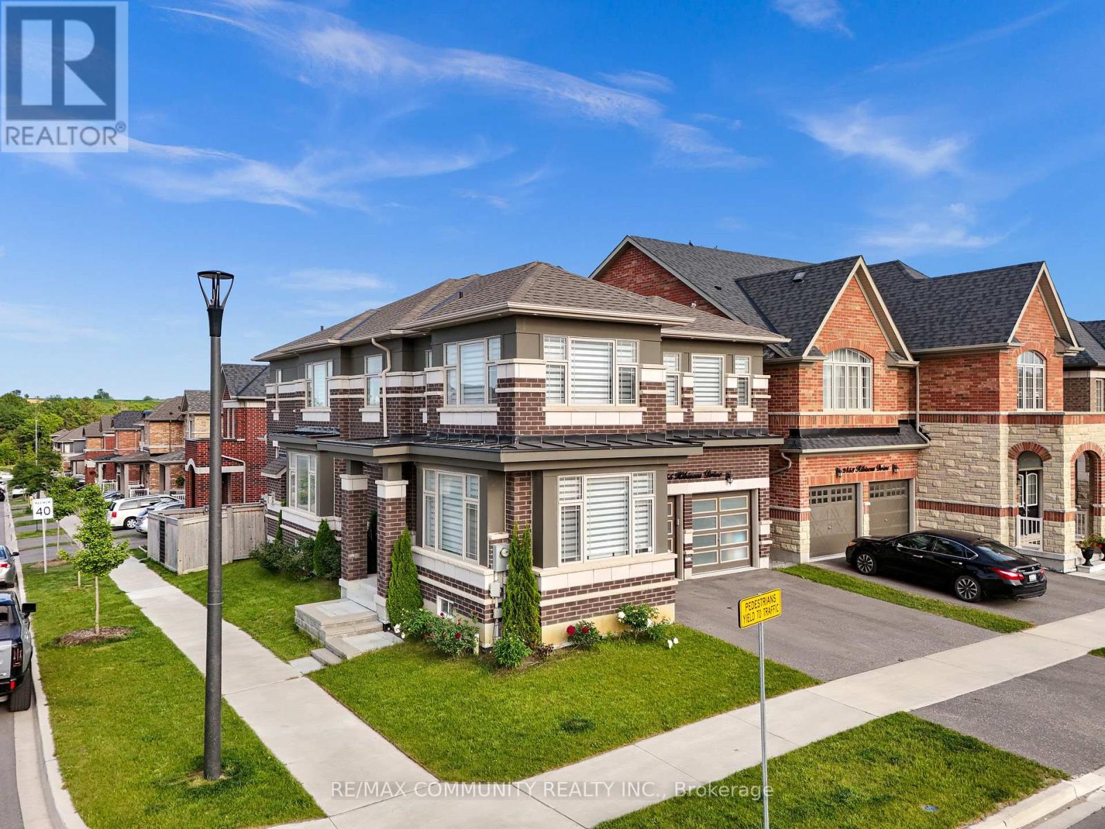2455 HIBISCUS DRIVE, Pickering, Ontario