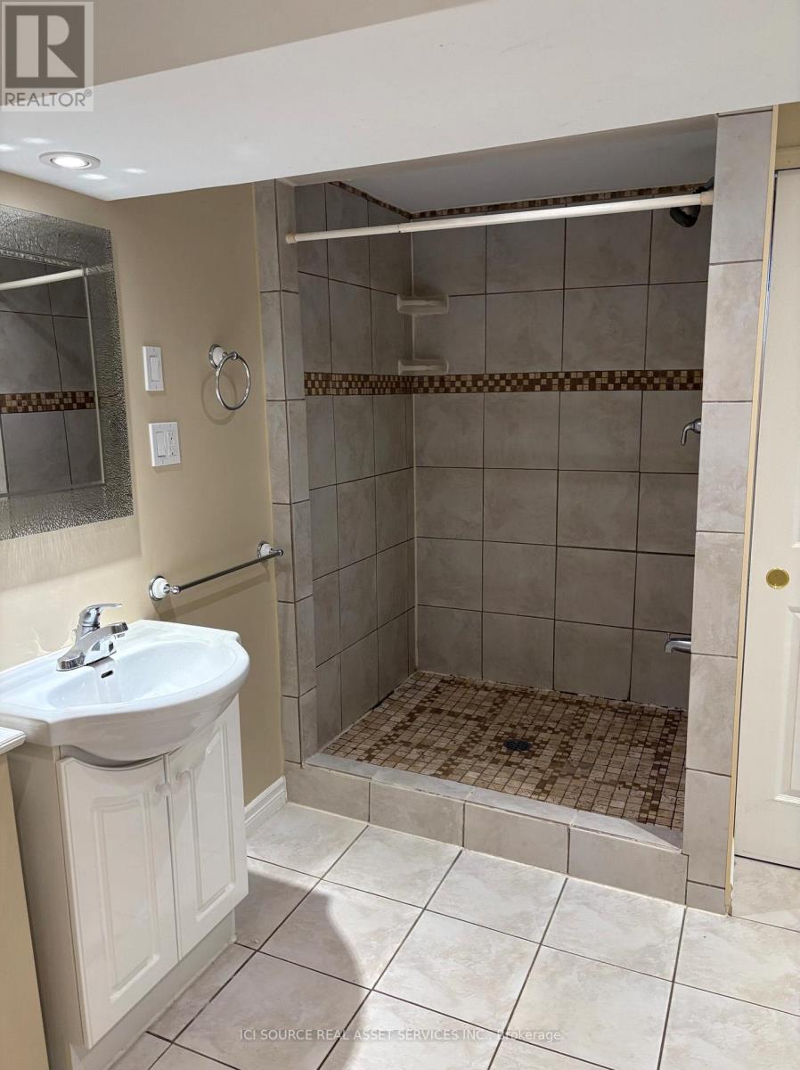 B - 474 Arnhem Drive, Oshawa, Ontario  L1G 2J5 - Photo 14 - E12536100