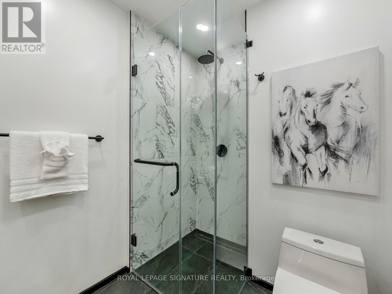 186 Oak Park Avenue, Toronto, Ontario  M4C 4M8 - Photo 25 - E12536218