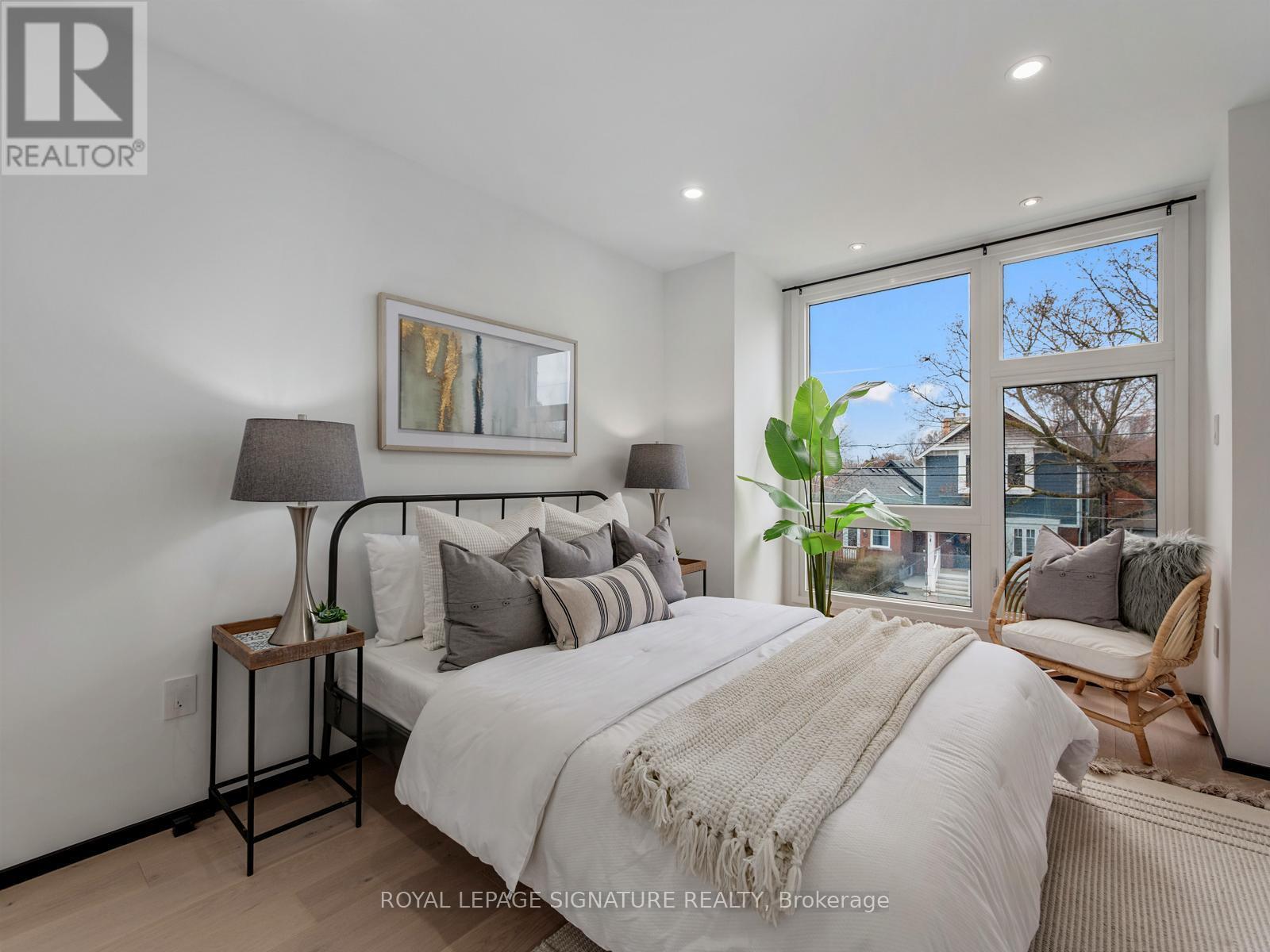 186 Oak Park Avenue, Toronto, Ontario  M4C 4M8 - Photo 32 - E12536218