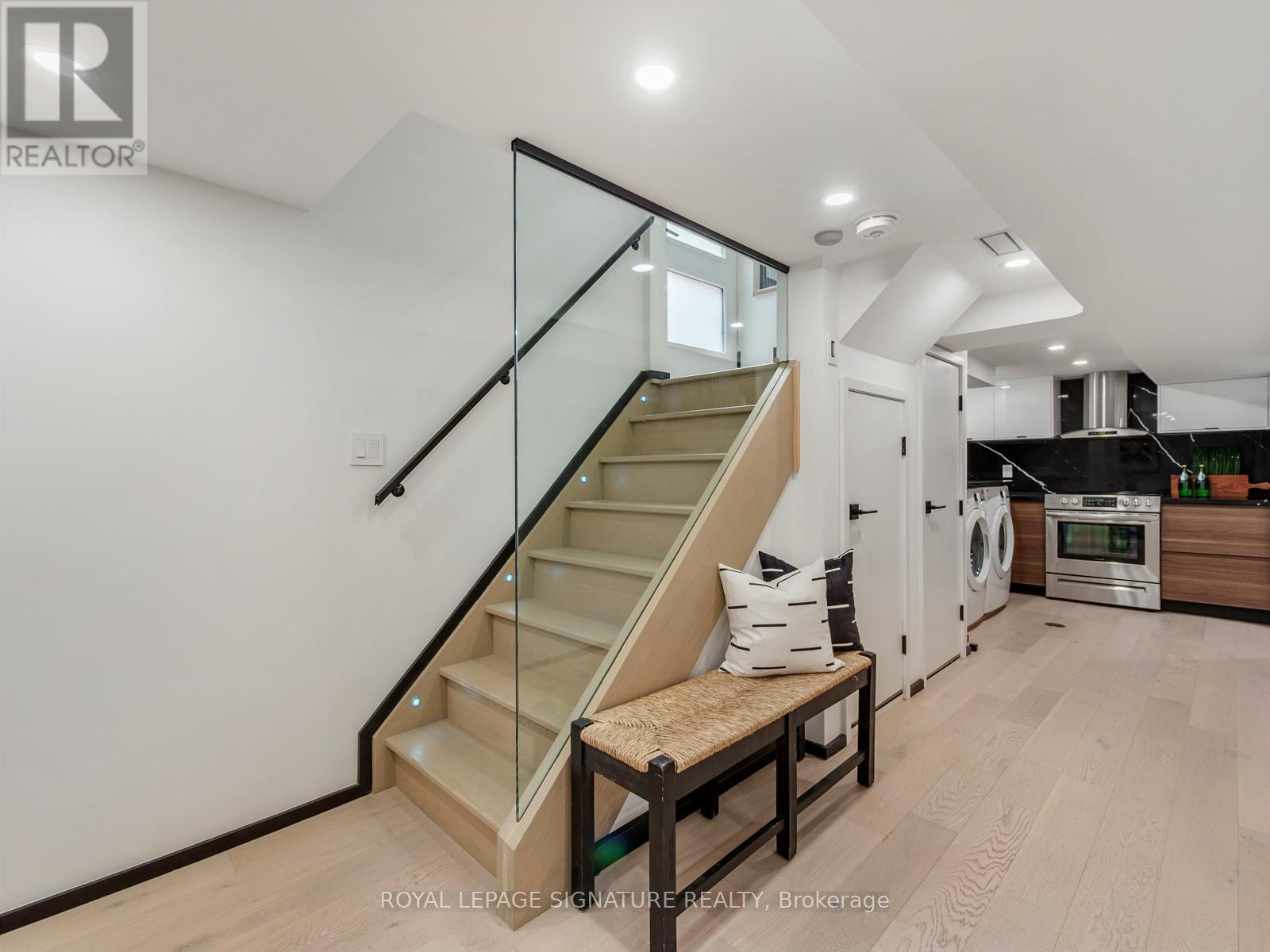 186 Oak Park Avenue, Toronto, Ontario  M4C 4M8 - Photo 35 - E12536218