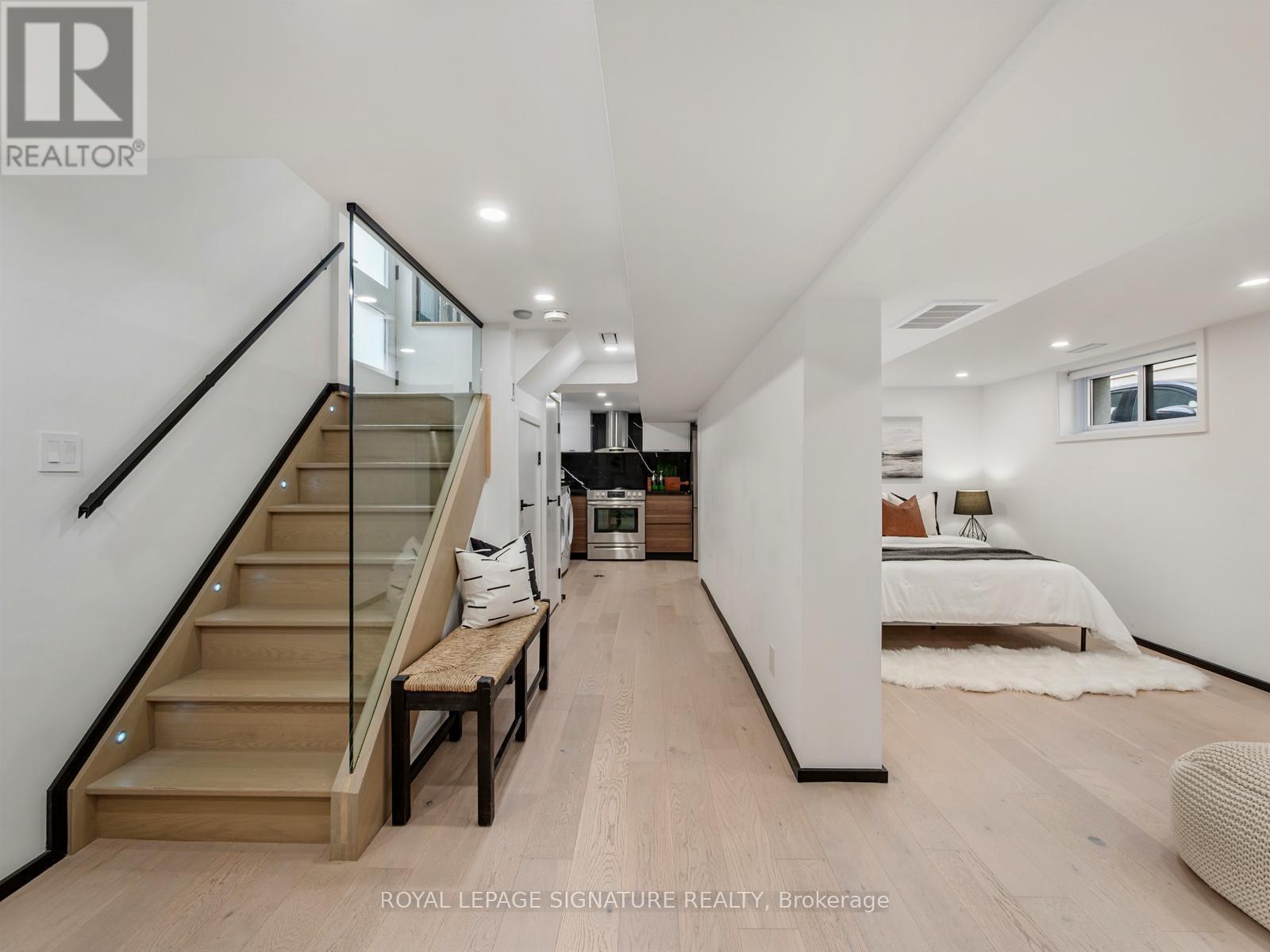 186 Oak Park Avenue, Toronto, Ontario  M4C 4M8 - Photo 40 - E12536218