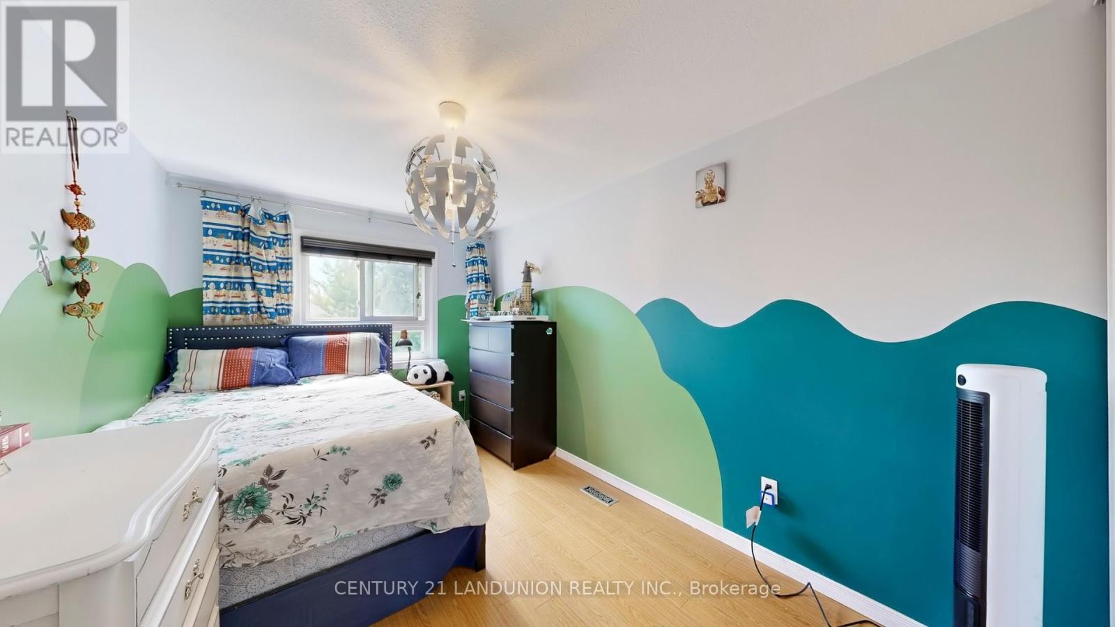 132 Silver Springs Boulevard, Toronto, Ontario  M1V 1N1 - Photo 21 - E12536284