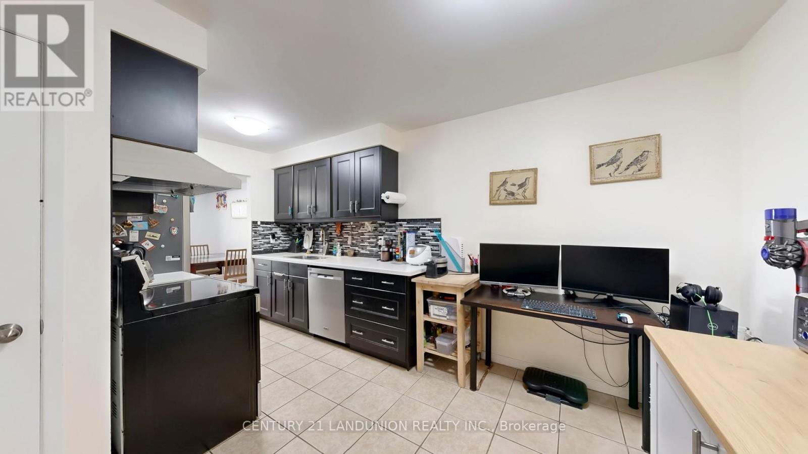 132 Silver Springs Boulevard, Toronto, Ontario  M1V 1N1 - Photo 7 - E12536284