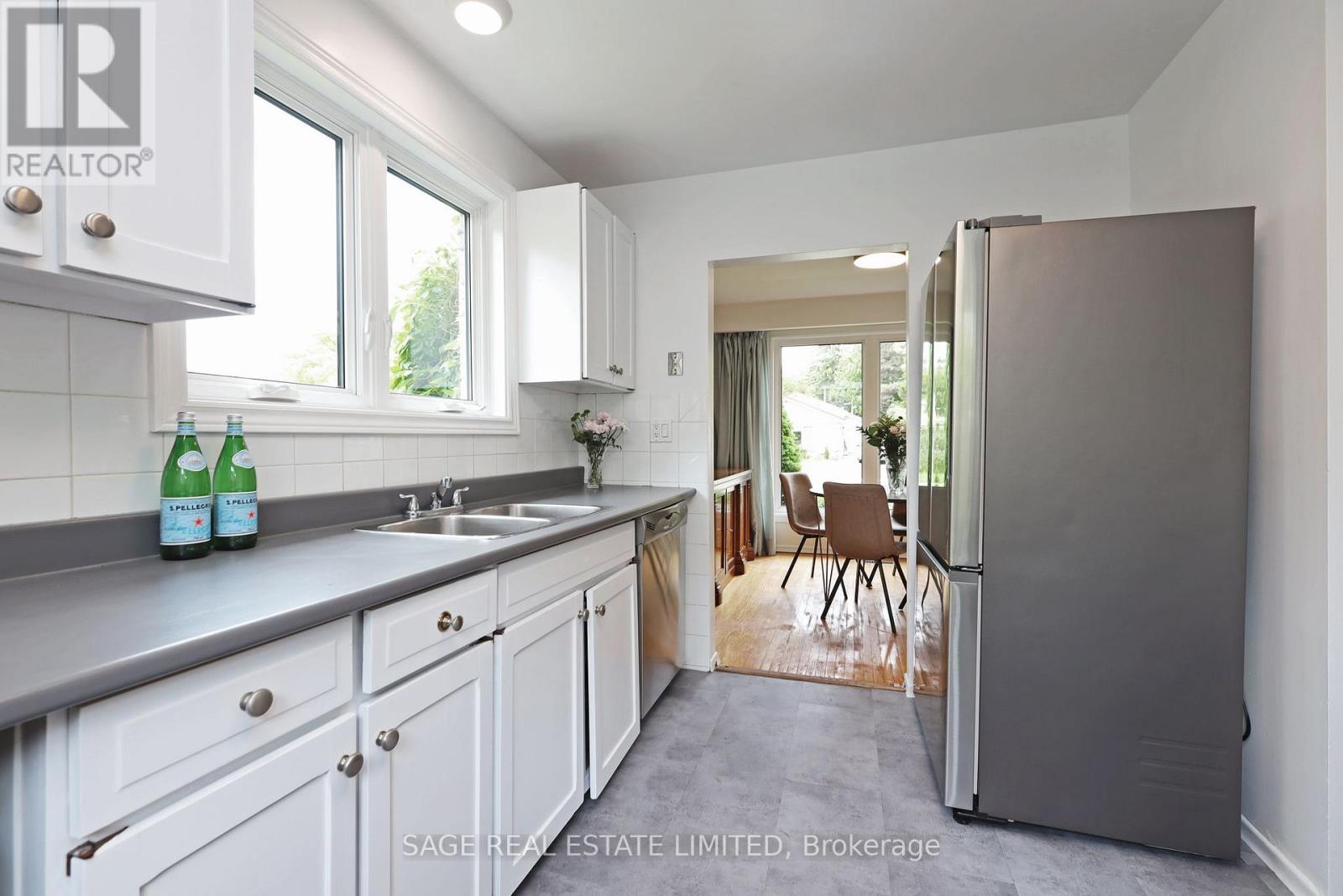 51 Prince Philip Boulevard, Toronto, Ontario  M1E 1J5 - Photo 4 - E12536348