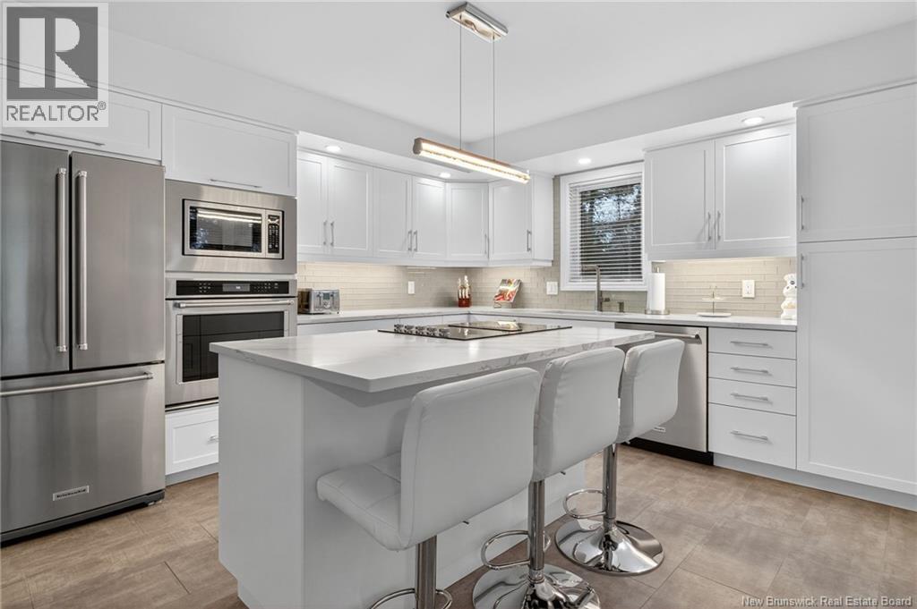 1 Havenwood Court, Moncton, New Brunswick  E1A 5W4 - Photo 3 - NB130023