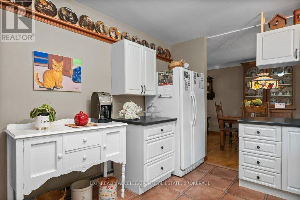 63 River Road, Greater Napanee, Ontario  K7R 3H3 - Photo 11 - X12536432