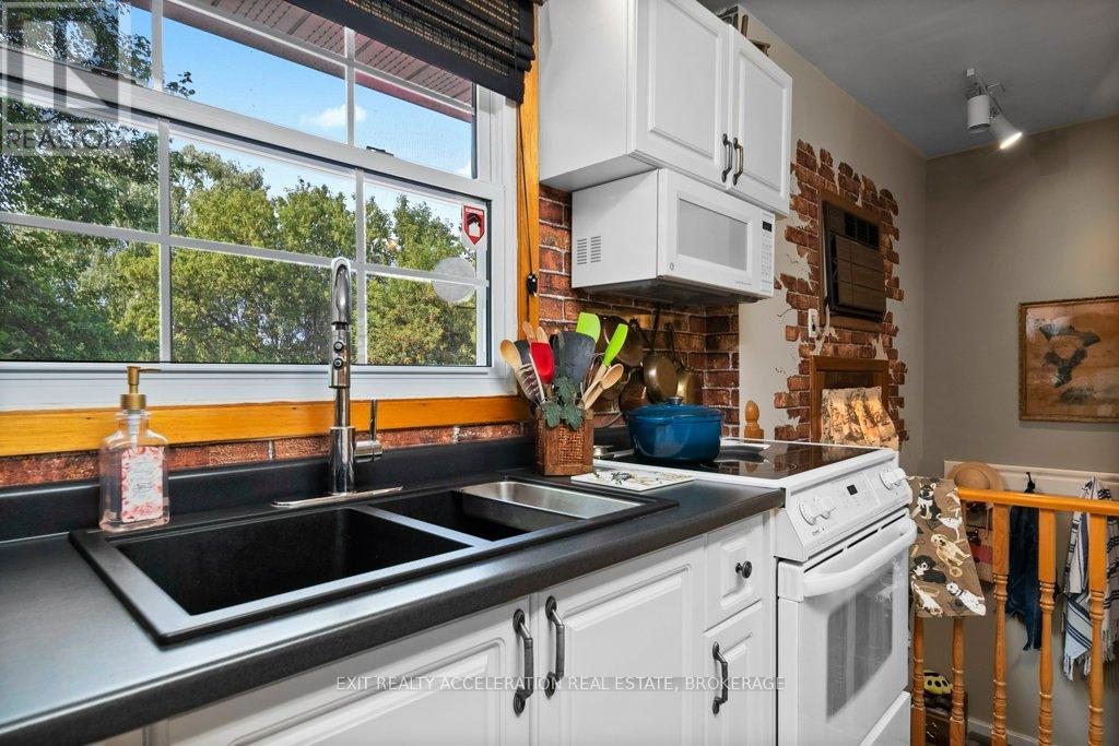 63 River Road, Greater Napanee, Ontario  K7R 3H3 - Photo 13 - X12536432