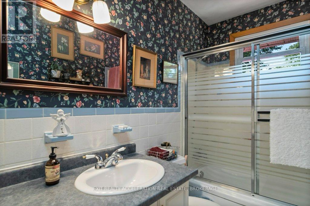 63 River Road, Greater Napanee, Ontario  K7R 3H3 - Photo 17 - X12536432