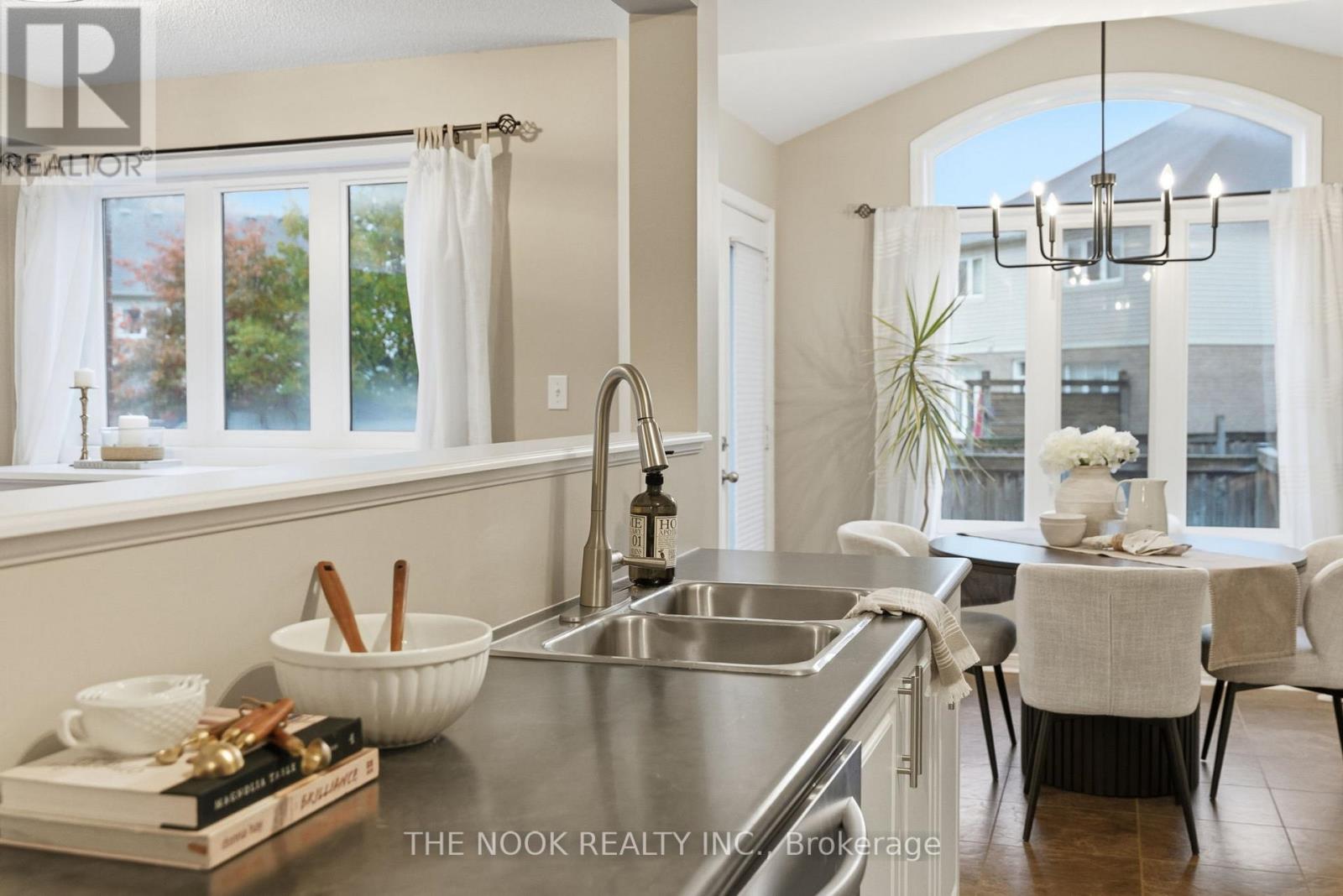 82 Westover Drive, Clarington, Ontario  L1C 0M6 - Photo 10 - E12536518