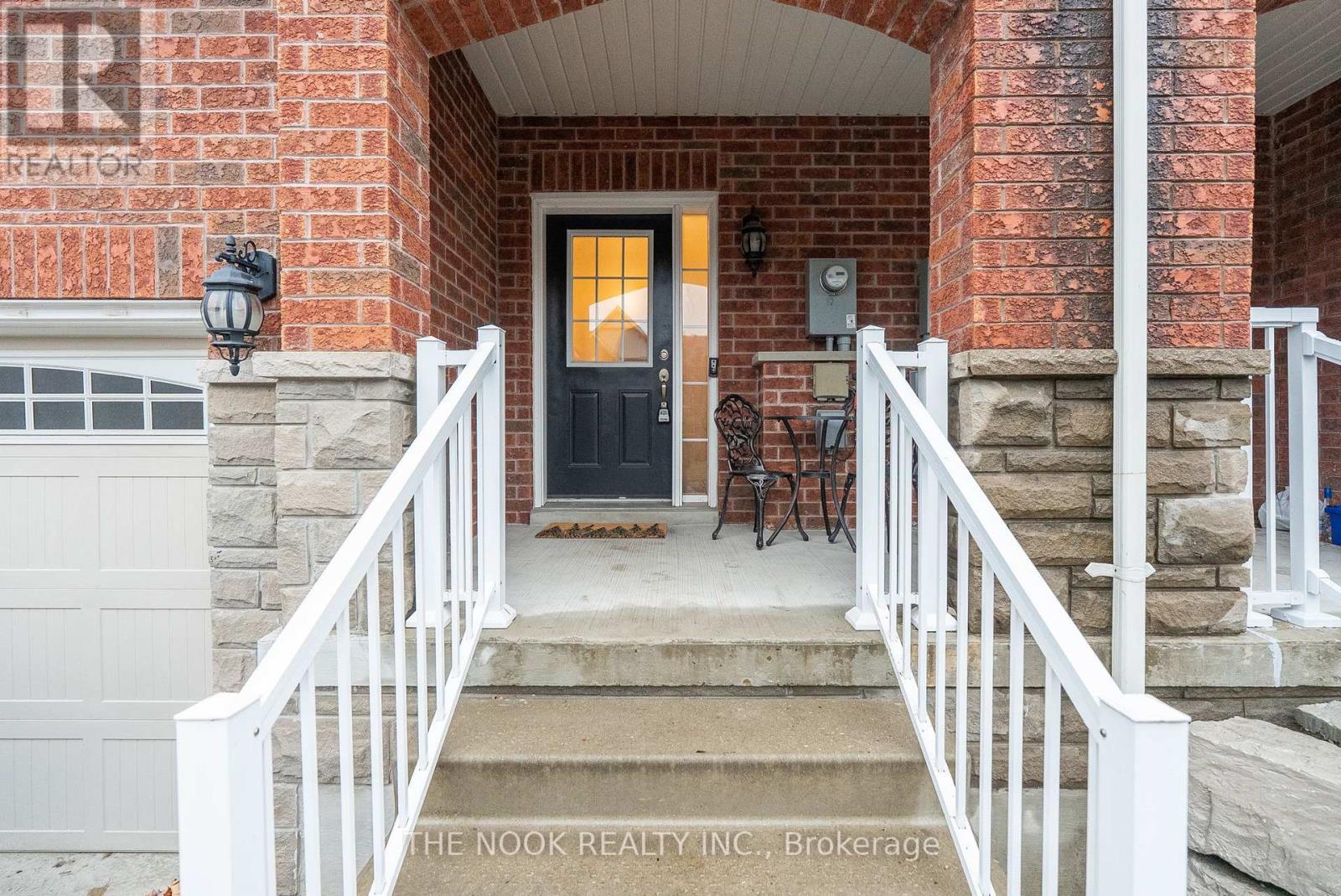 82 Westover Drive, Clarington, Ontario  L1C 0M6 - Photo 3 - E12536518