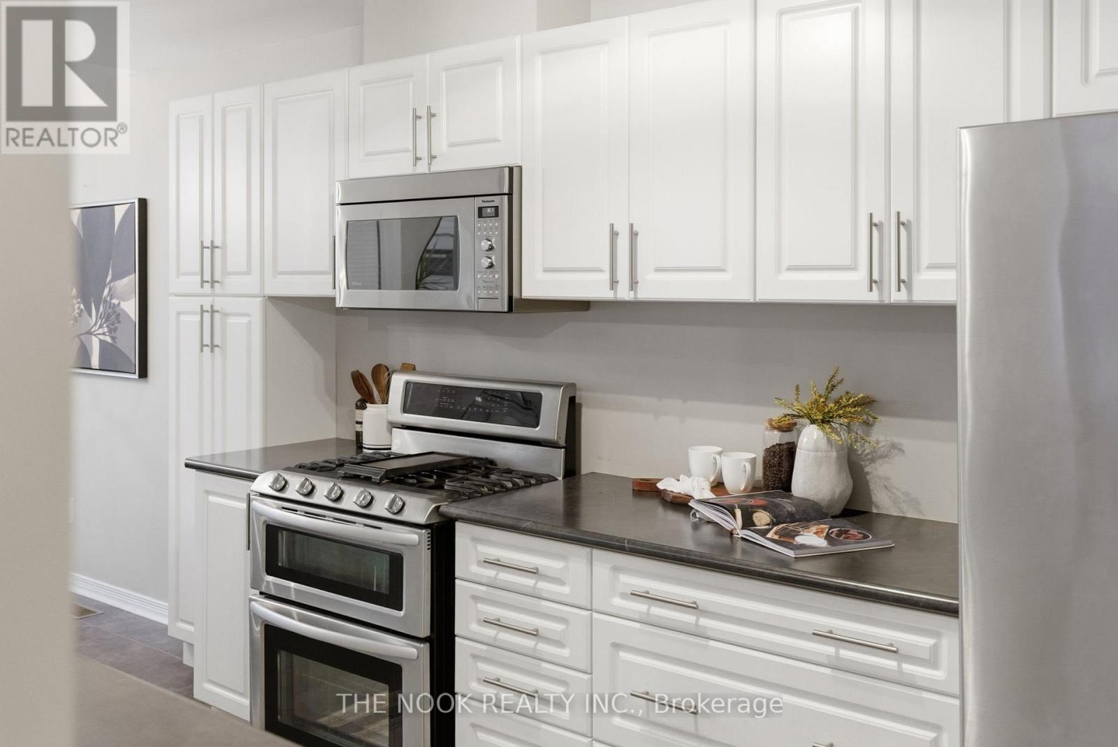 82 Westover Drive, Clarington, Ontario  L1C 0M6 - Photo 7 - E12536518