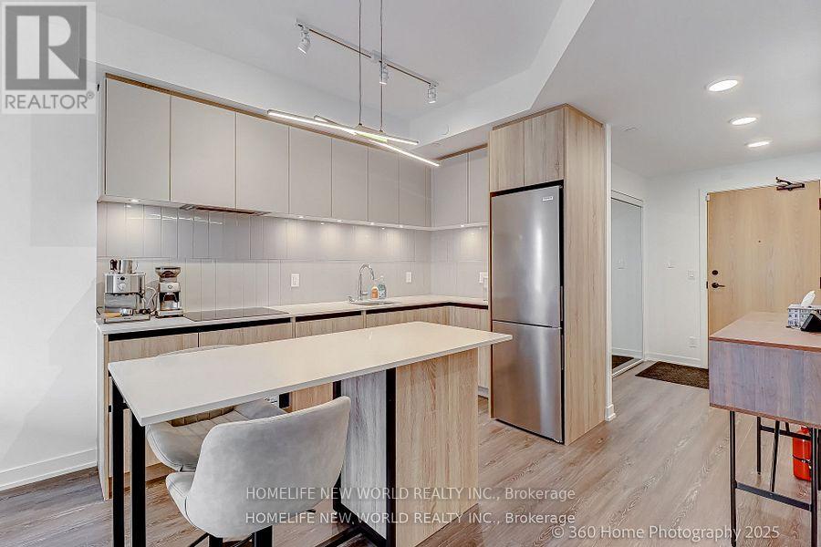 902 - 7950 Bathurst Street, Vaughan, Ontario  L4J 0L4 - Photo 12 - N12536106