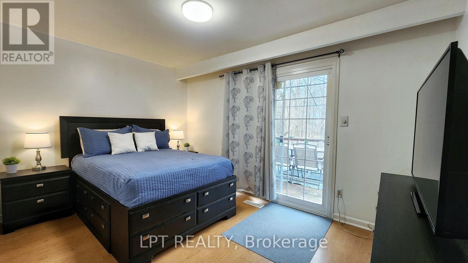 2049 Northern Avenue, Innisfil, Ontario  L9S 1Z4 - Photo 15 - N12536148