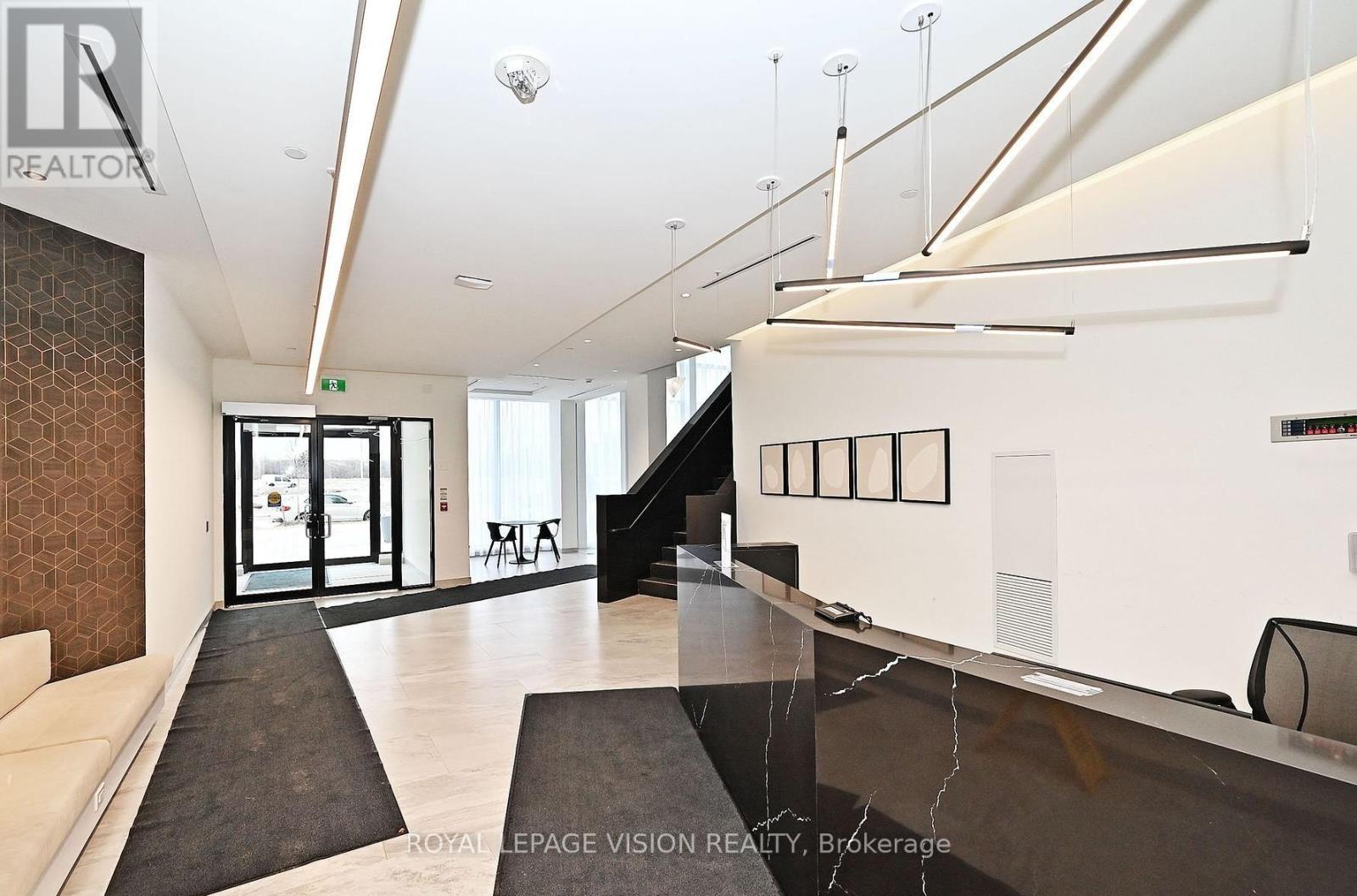 907 - 6 David Eyer Road, Richmond Hill, Ontario  L4S 0N6 - Photo 14 - N12536176