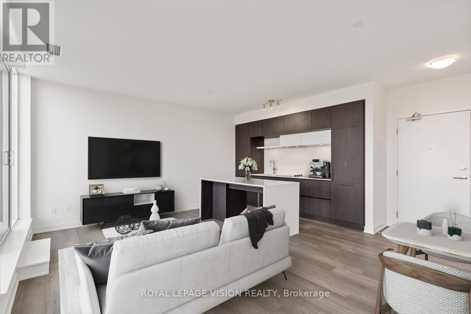 907 - 6 David Eyer Road, Richmond Hill, Ontario  L4S 0N6 - Photo 3 - N12536176