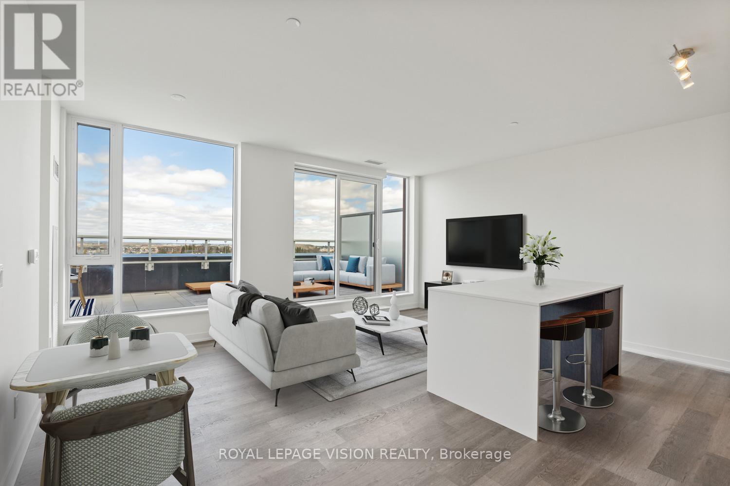 907 - 6 David Eyer Road, Richmond Hill, Ontario  L4S 0N6 - Photo 4 - N12536176