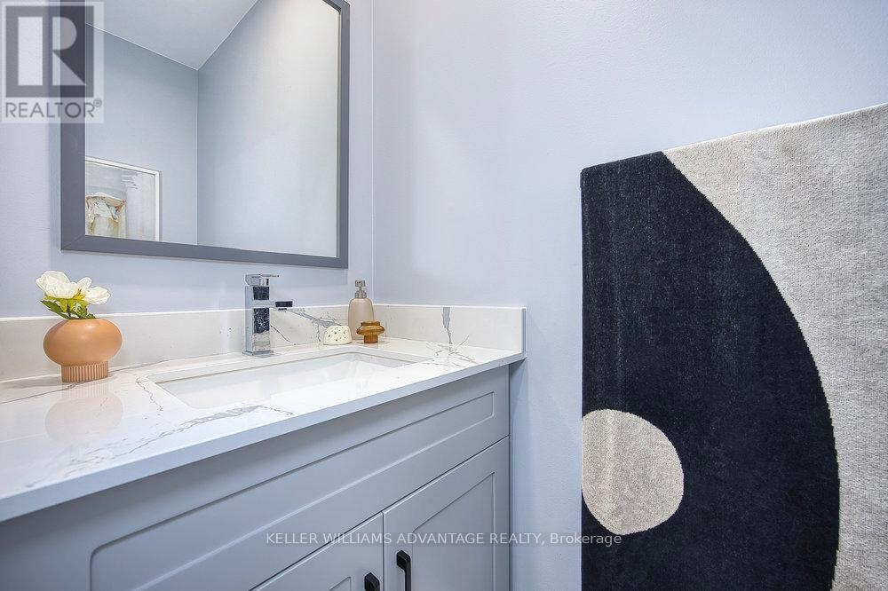 34 Ashmore Crescent, Markham, Ontario  L3R 6T8 - Photo 8 - N12536234