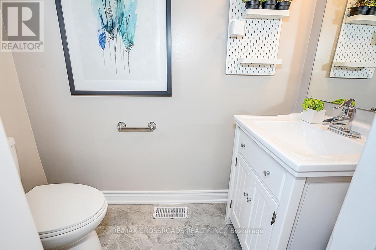 78 Fred Varley Drive, Markham, Ontario  L3R 1S7 - Photo 37 - N12536312