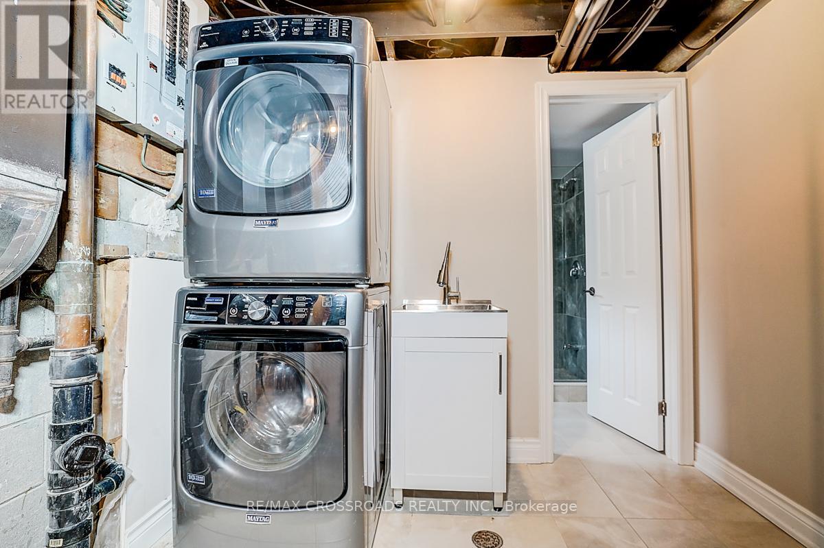 78 Fred Varley Drive, Markham, Ontario  L3R 1S7 - Photo 43 - N12536312