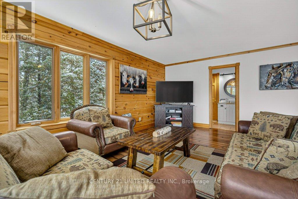 2 Darvell Lane, Trent Lakes, Ontario K0L 1J0 - Photo 12 - X12536416