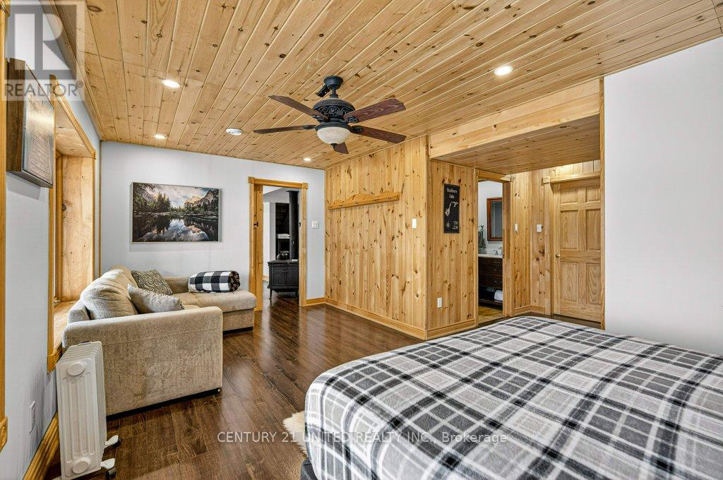 2 Darvell Lane, Trent Lakes, Ontario K0L 1J0 - Photo 37 - X12536416