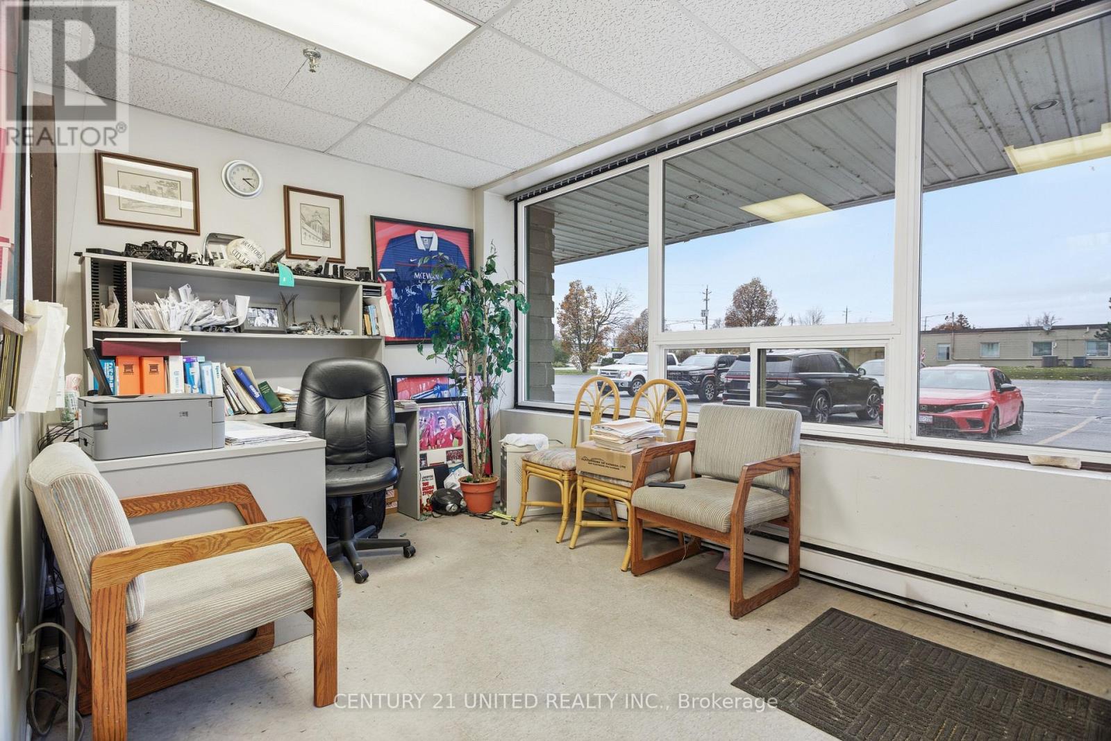 5 - 655 The Queensway, Peterborough, Ontario K9J 7M1 - Photo 3 - X12536436