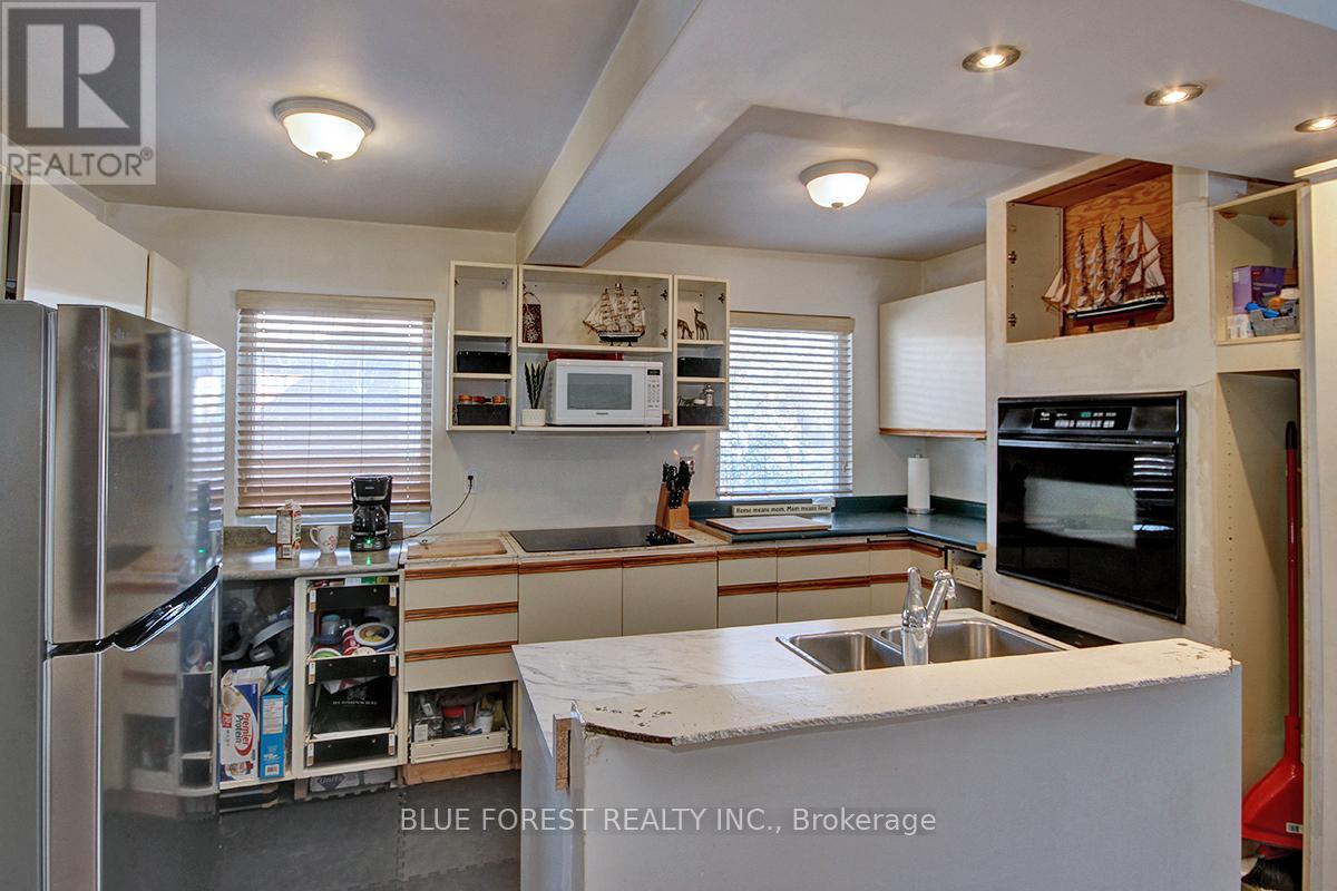 231 Taylor Street, London East, Ontario  N5Y 2J6 - Photo 13 - X12536440