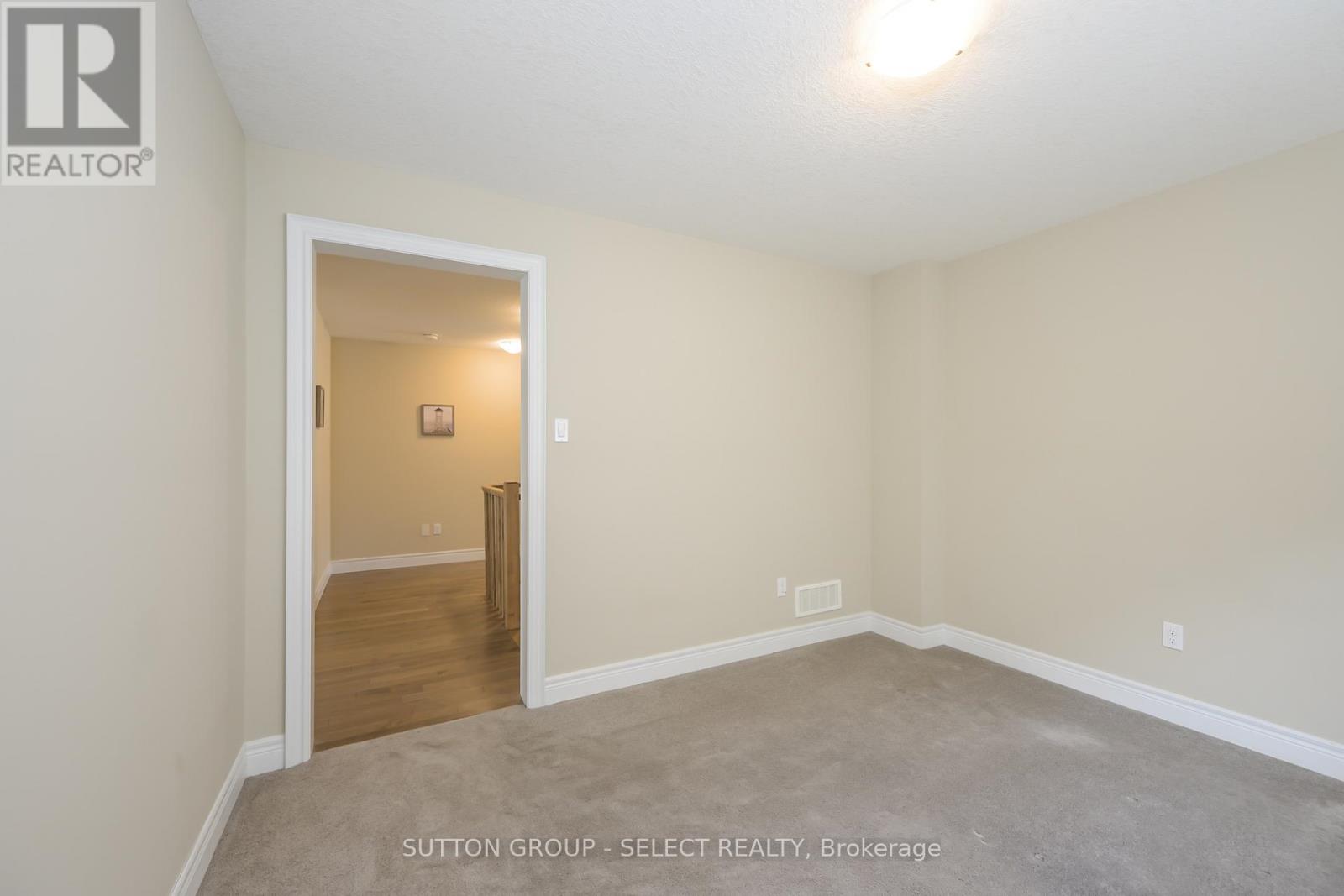 88 Bradwell Chase, London North, Ontario  N6G 0P3 - Photo 26 - X12536444