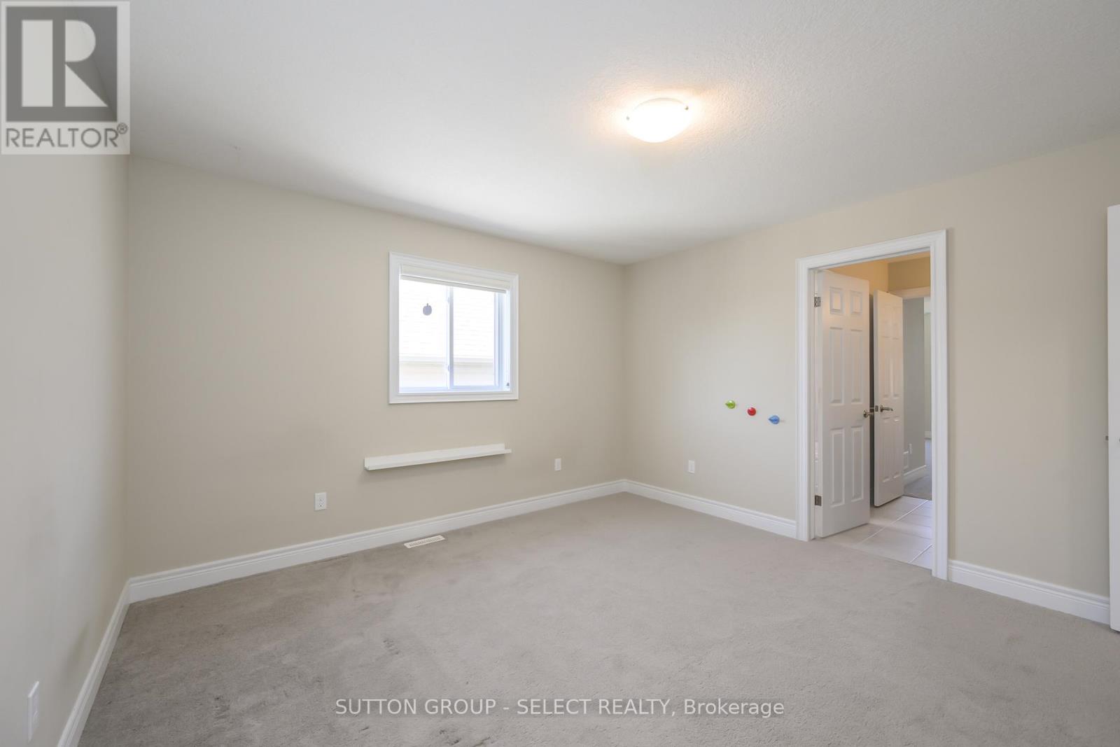 88 Bradwell Chase, London North, Ontario  N6G 0P3 - Photo 27 - X12536444