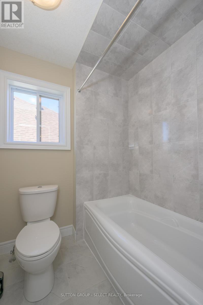 88 Bradwell Chase, London North, Ontario  N6G 0P3 - Photo 30 - X12536444