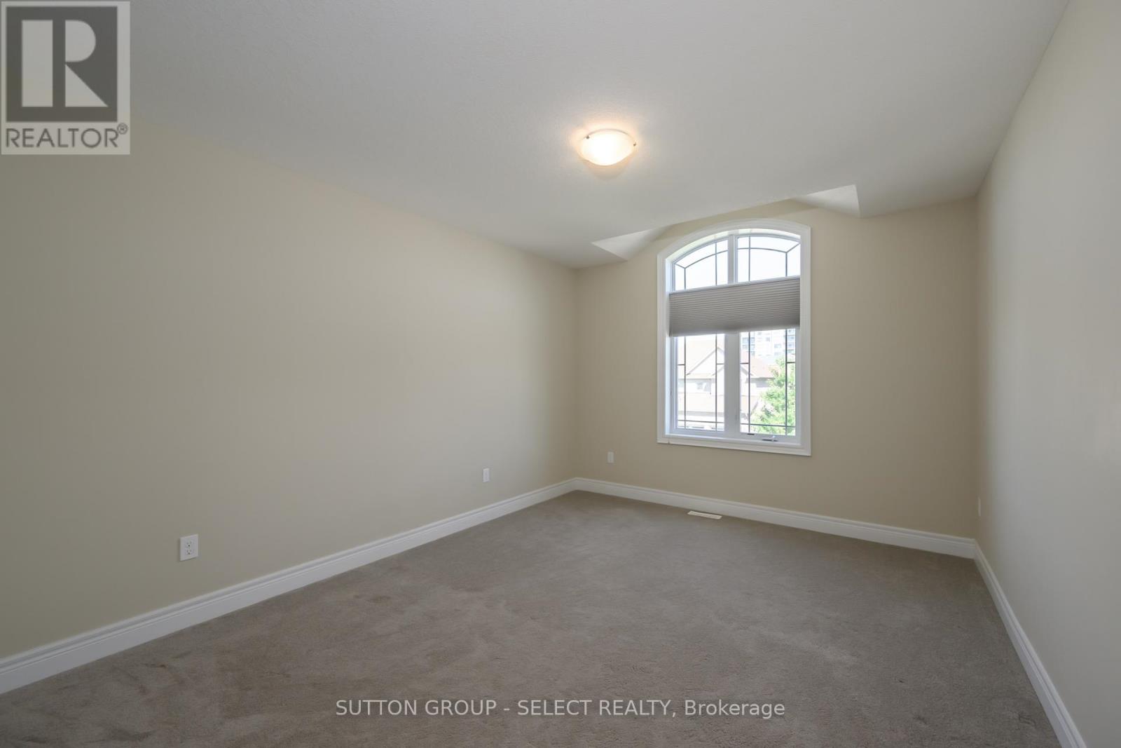 88 Bradwell Chase, London North, Ontario  N6G 0P3 - Photo 31 - X12536444