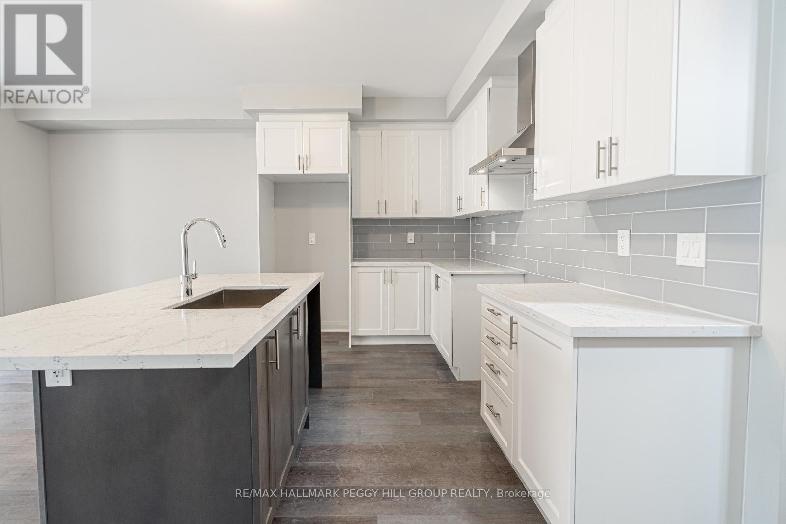 25 Amsterdam Drive, Barrie, Ontario  L9J 0Z4 - Photo 5 - S12536088