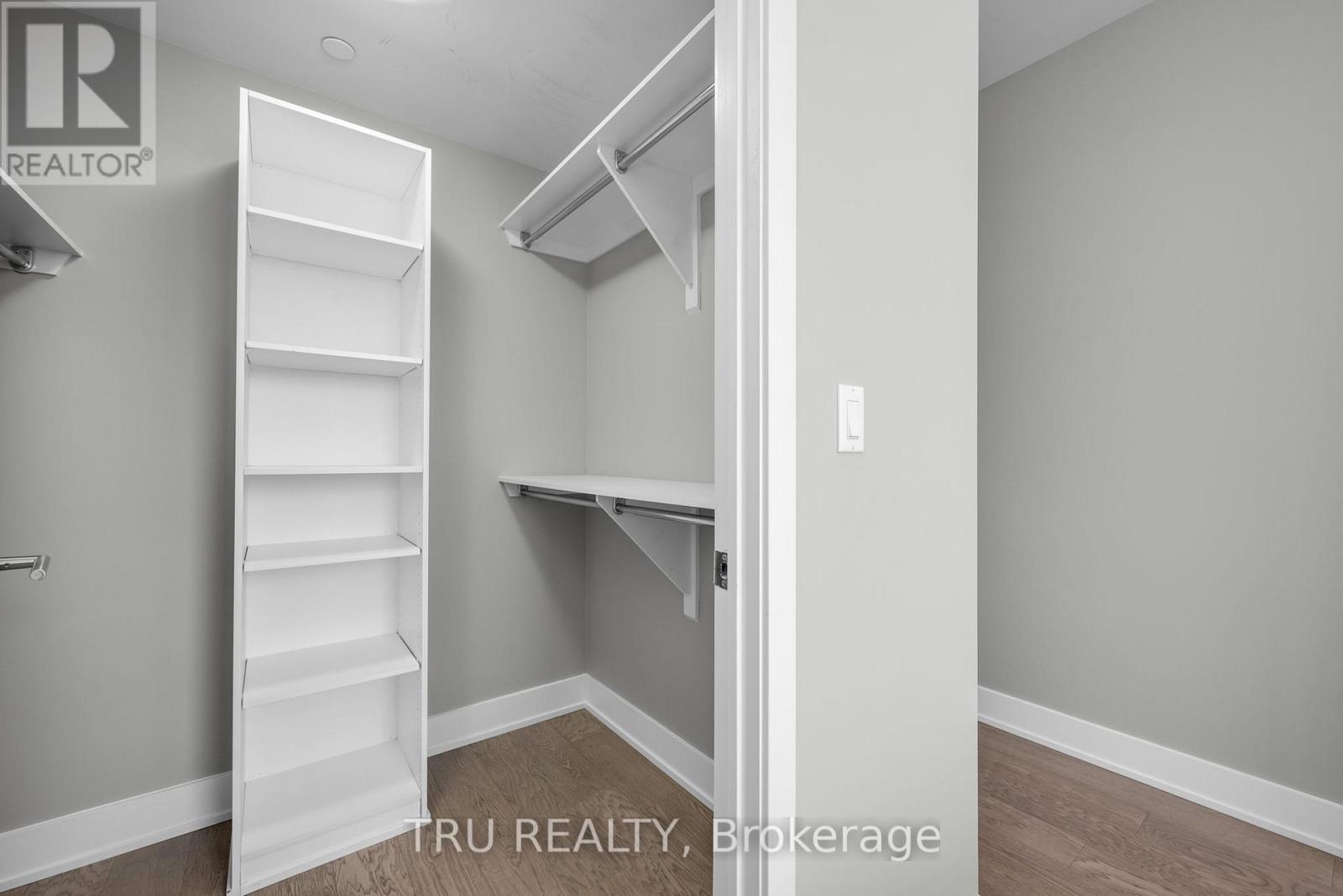 910 - 485 Richmond Road, Ottawa, Ontario  K2A 3W9 - Photo 24 - X12536426