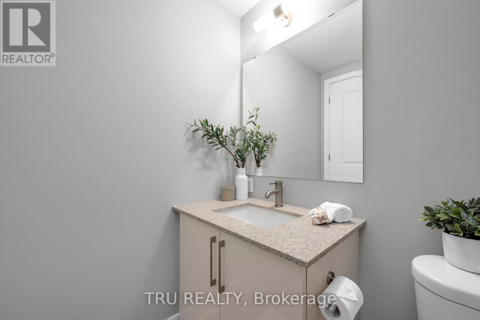 910 - 485 Richmond Road, Ottawa, Ontario  K2A 3W9 - Photo 31 - X12536426