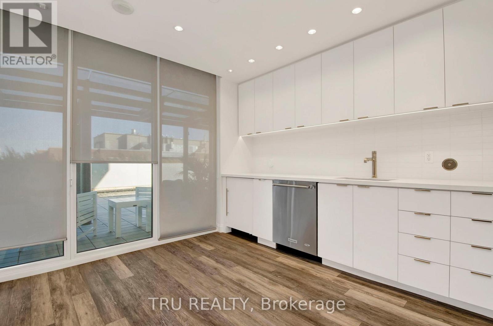 910 - 485 Richmond Road, Ottawa, Ontario  K2A 3W9 - Photo 44 - X12536426