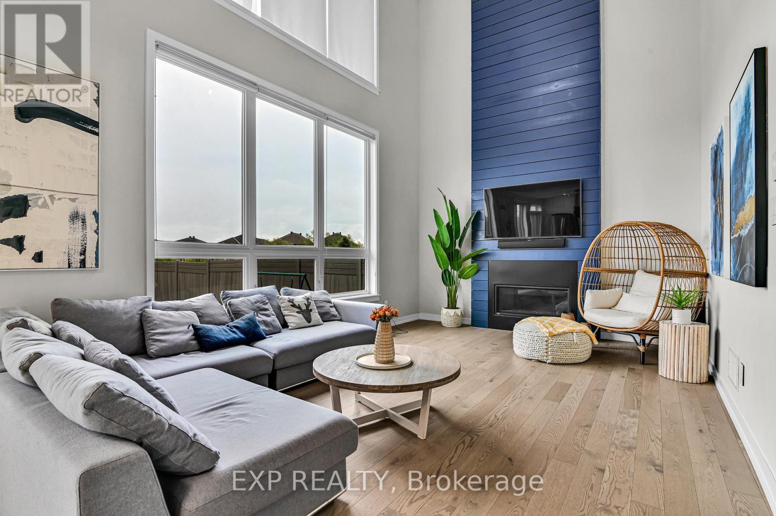 364 Gloaming Crescent, Ottawa, Ontario  K2S 1B6 - Photo 11 - X12536474