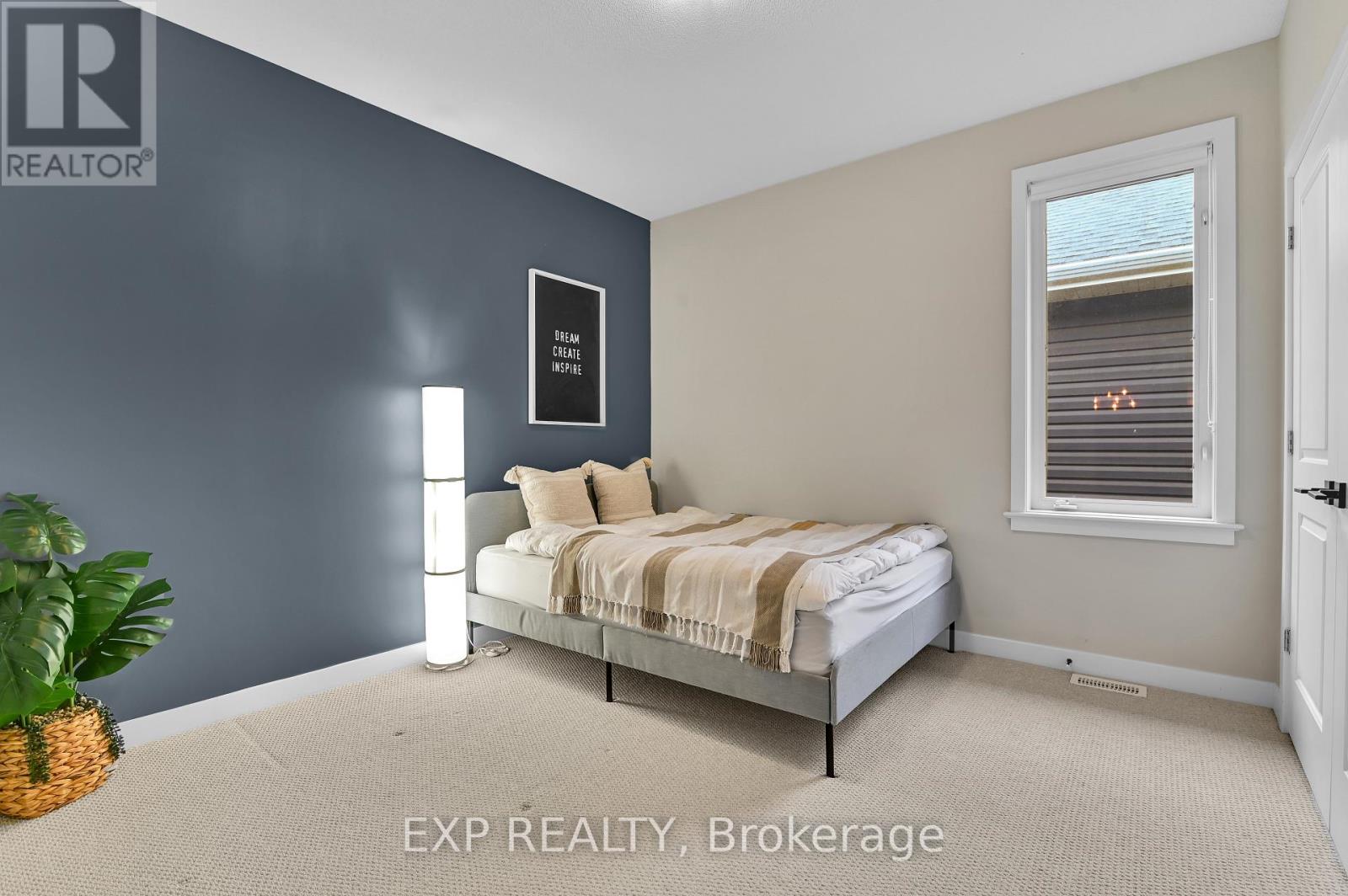 364 Gloaming Crescent, Ottawa, Ontario  K2S 1B6 - Photo 24 - X12536474