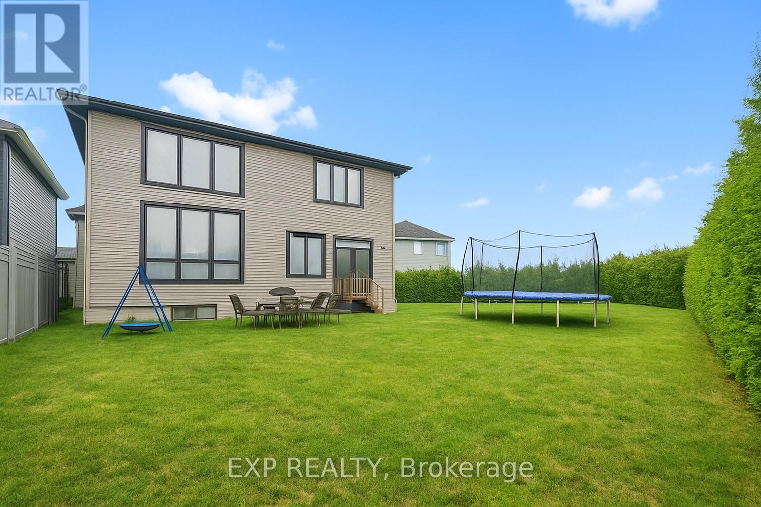 364 Gloaming Crescent, Ottawa, Ontario  K2S 1B6 - Photo 31 - X12536474