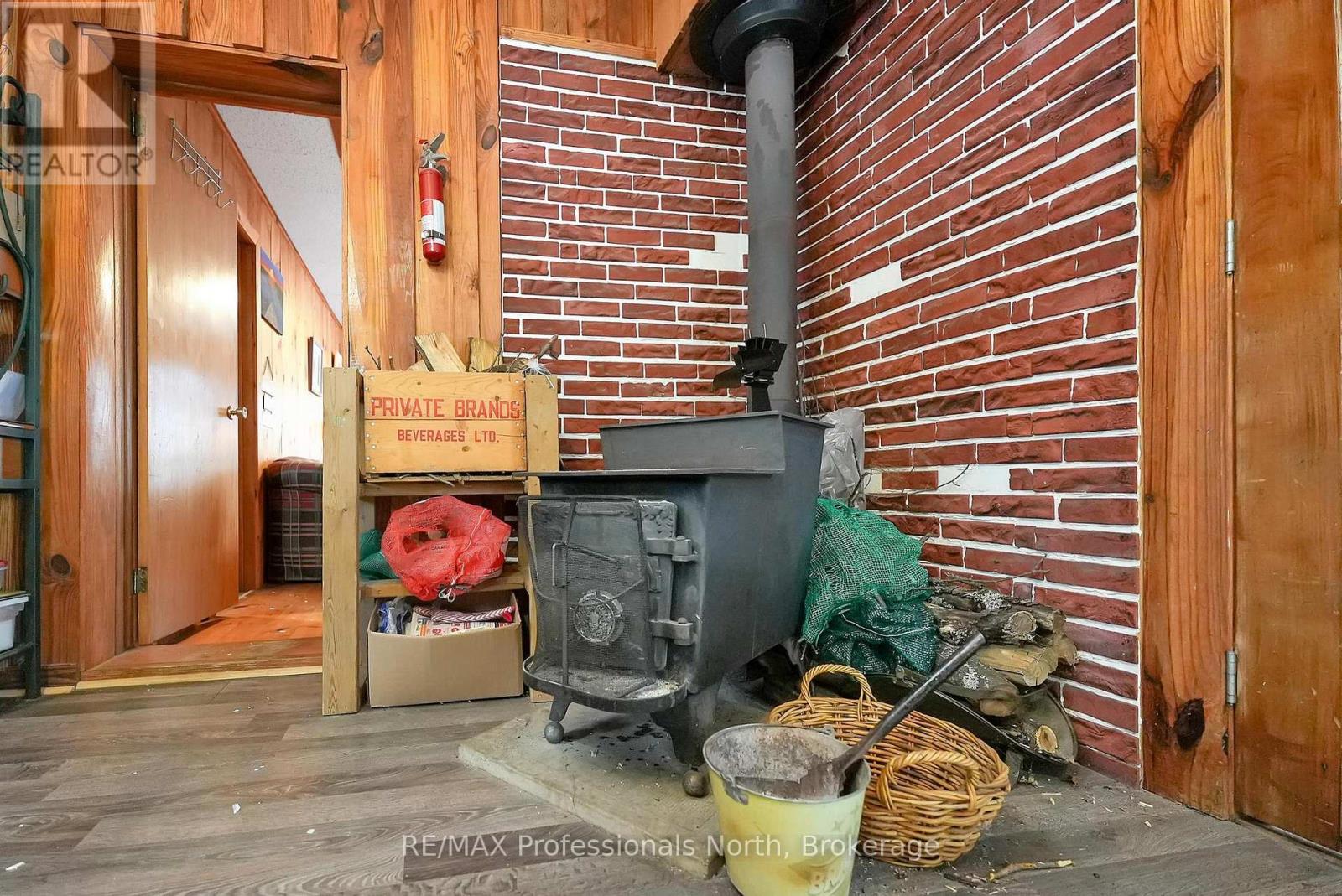 1012 Iroquois Lane, Minden Hills, Ontario  K0M 2K0 - Photo 17 - X12534450