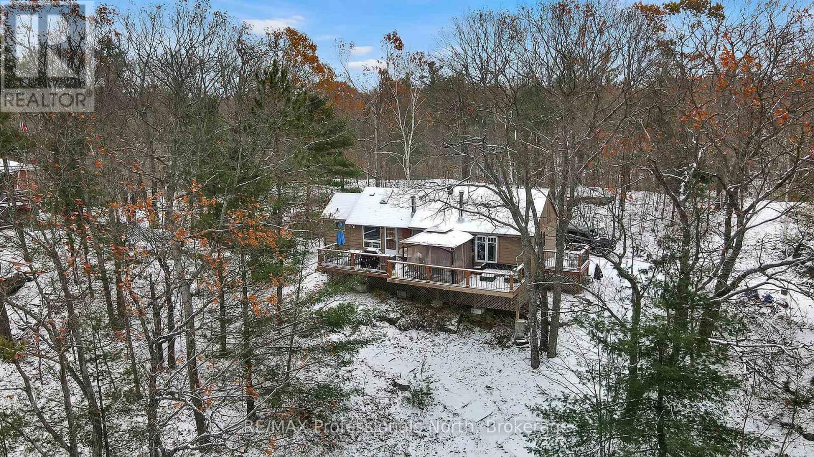 1012 Iroquois Lane, Minden Hills, Ontario  K0M 2K0 - Photo 20 - X12534450