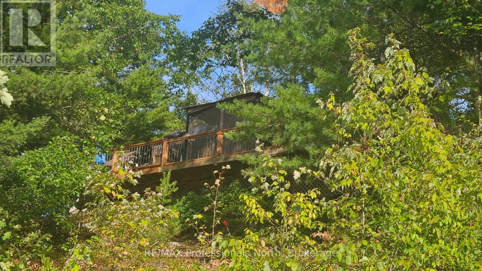 1012 Iroquois Lane, Minden Hills, Ontario  K0M 2K0 - Photo 21 - X12534450