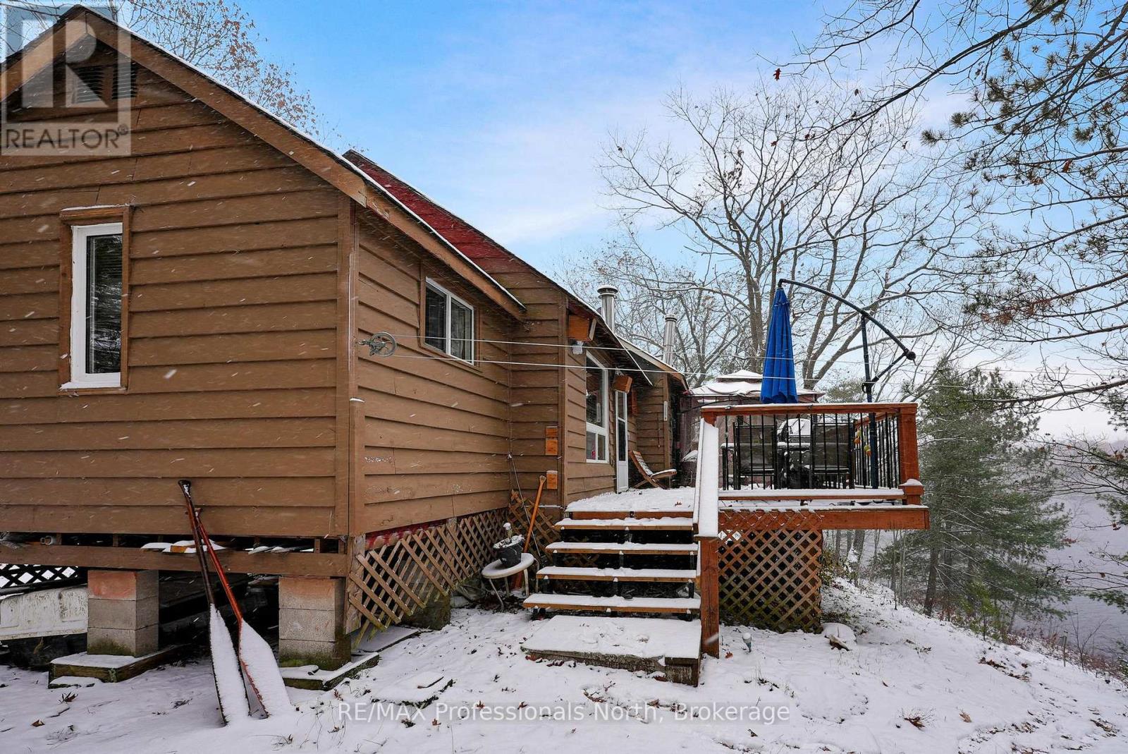 1012 Iroquois Lane, Minden Hills, Ontario  K0M 2K0 - Photo 41 - X12534450