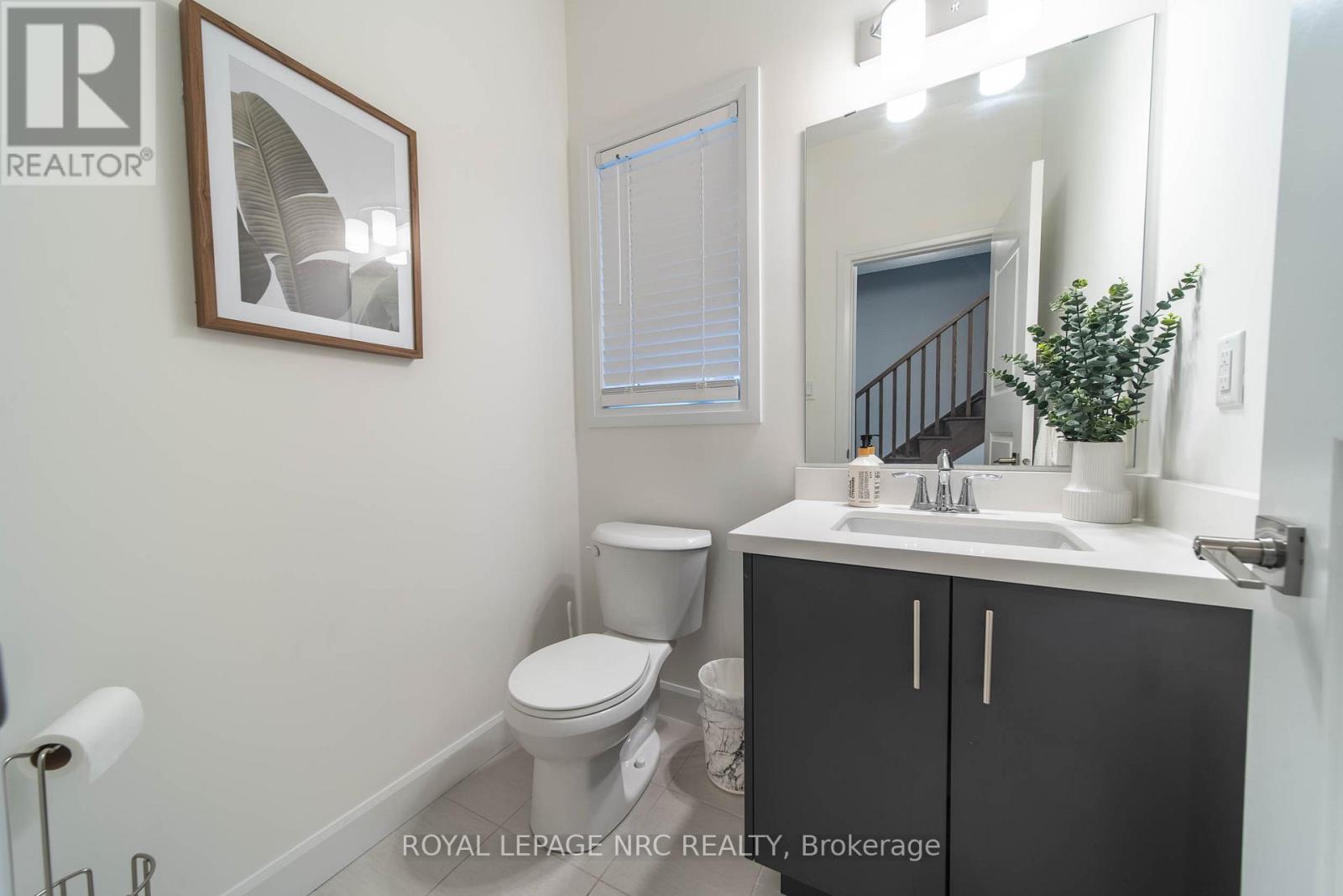 62 Beachwalk Crescent, Fort Erie, Ontario  L0S 1B0 - Photo 17 - X12536488