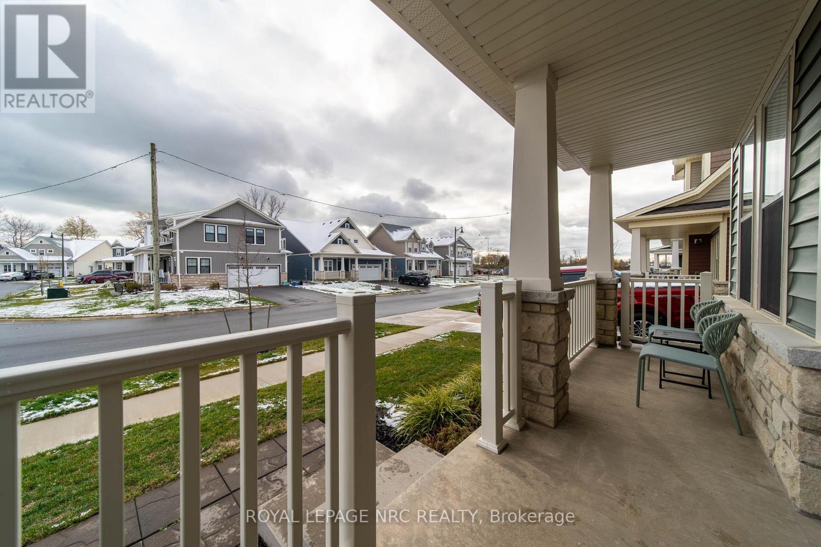 62 Beachwalk Crescent, Fort Erie, Ontario  L0S 1B0 - Photo 2 - X12536488