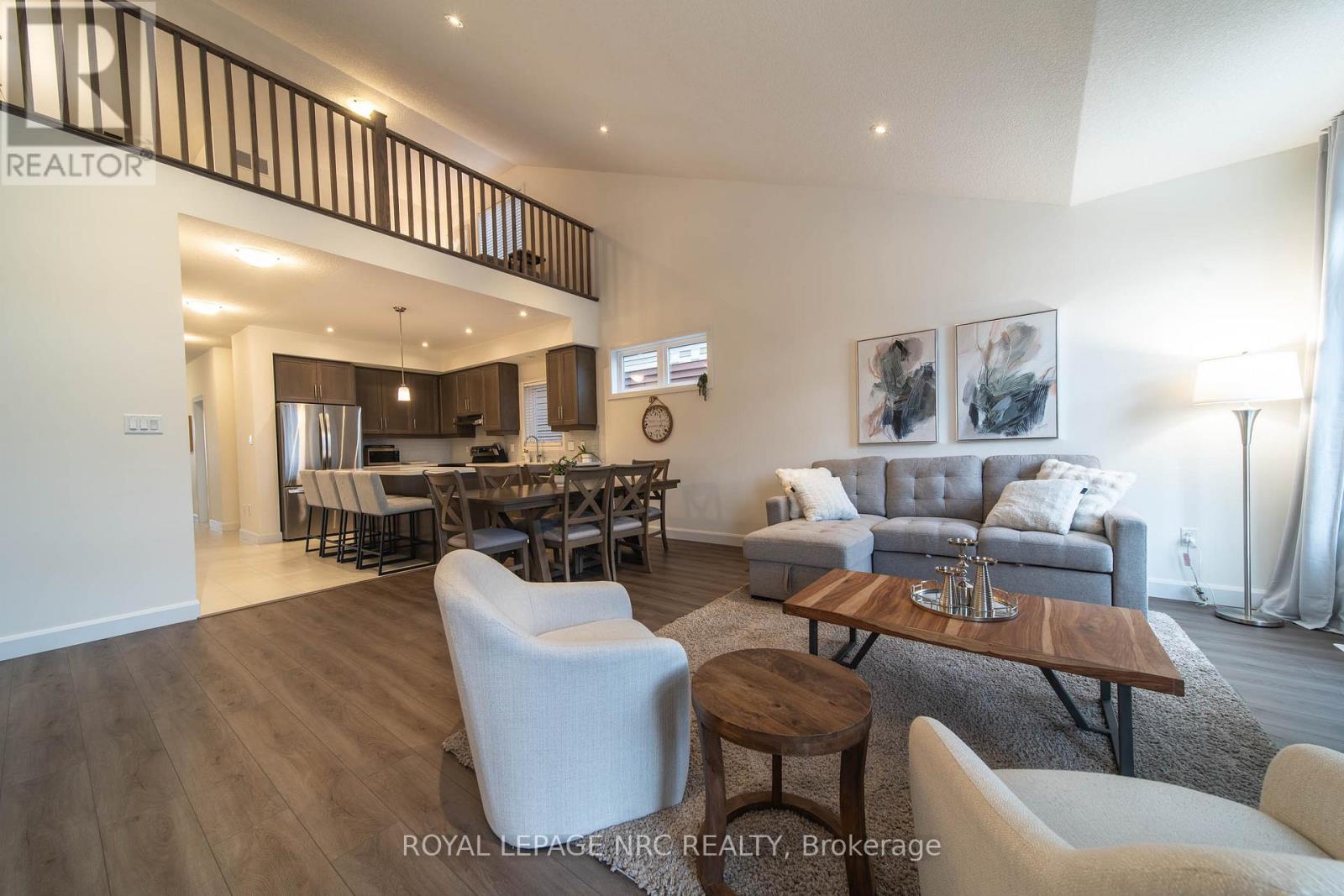 62 Beachwalk Crescent, Fort Erie, Ontario  L0S 1B0 - Photo 4 - X12536488