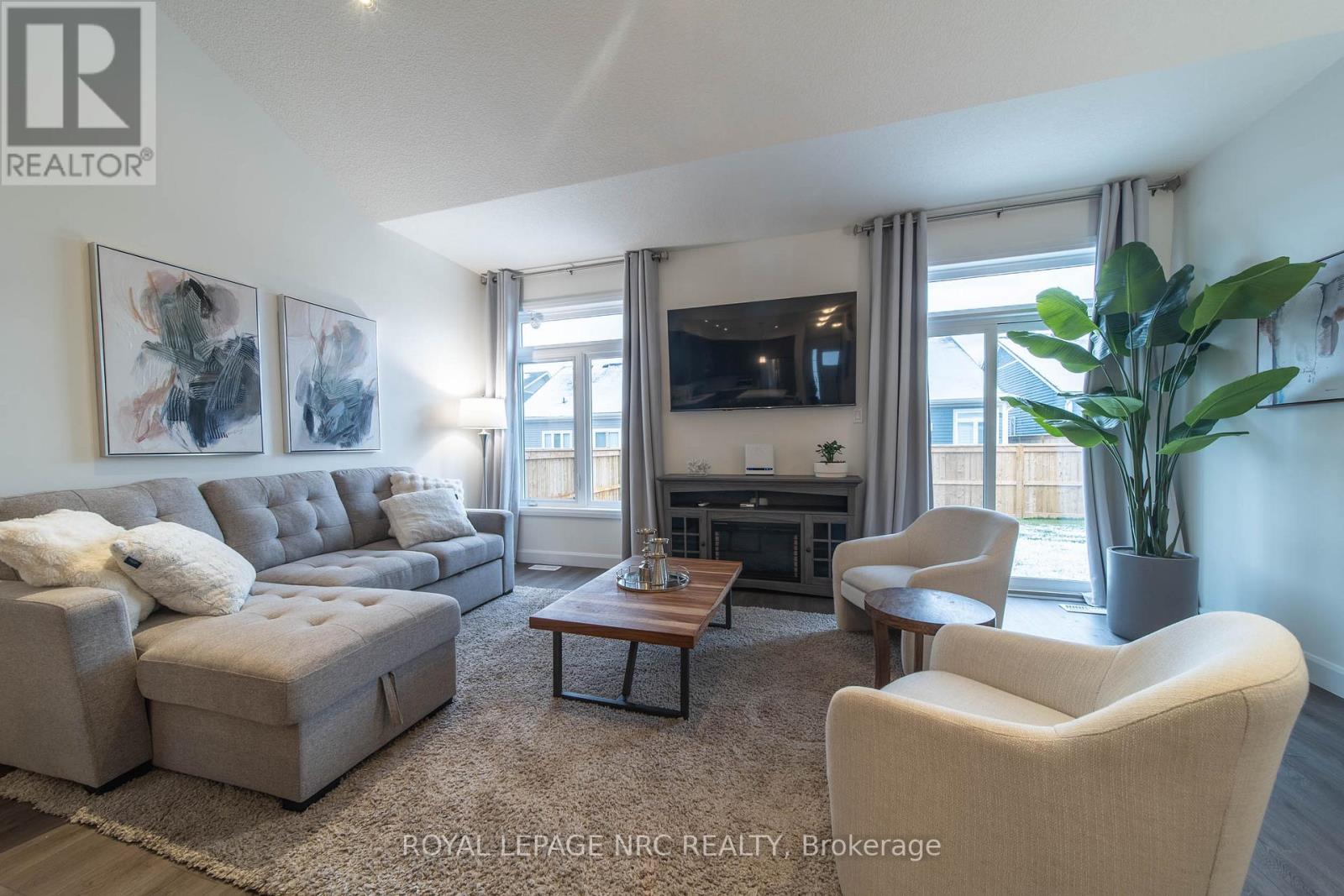 62 Beachwalk Crescent, Fort Erie, Ontario  L0S 1B0 - Photo 5 - X12536488