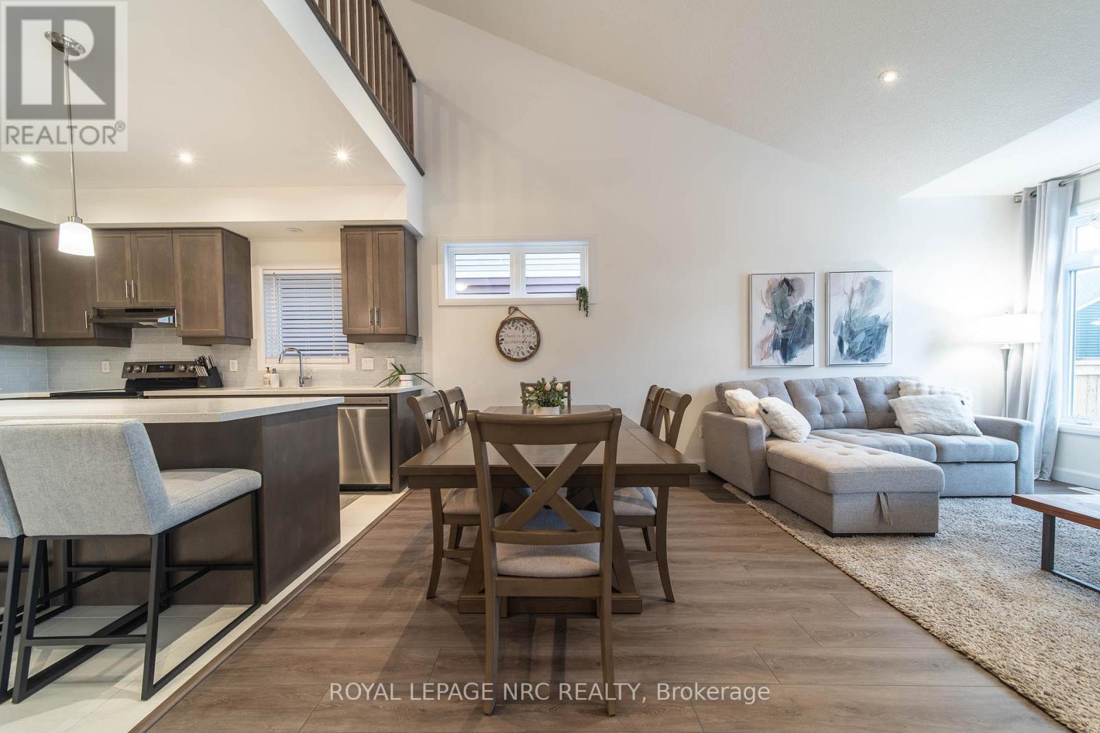 62 Beachwalk Crescent, Fort Erie, Ontario  L0S 1B0 - Photo 7 - X12536488