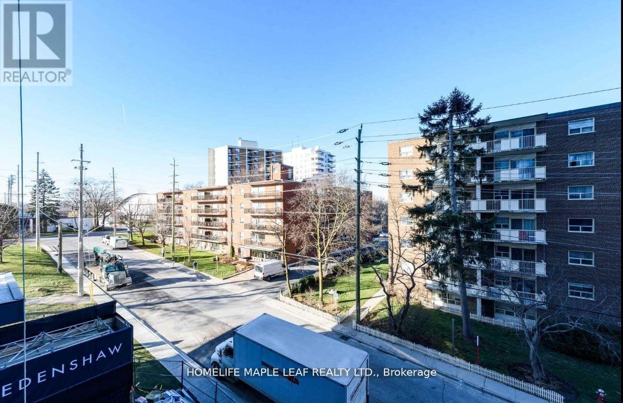 311 - 21 Park Street E, Mississauga, Ontario  L5G 1L7 - Photo 21 - W12536058