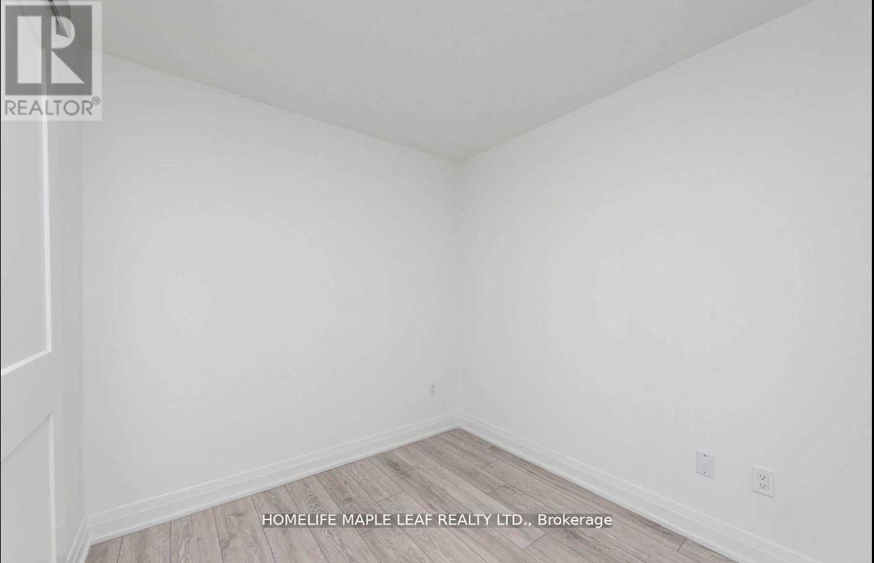 311 - 21 Park Street E, Mississauga, Ontario  L5G 1L7 - Photo 7 - W12536058